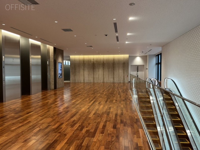 明治薬科大学剛堂会館 エントランス