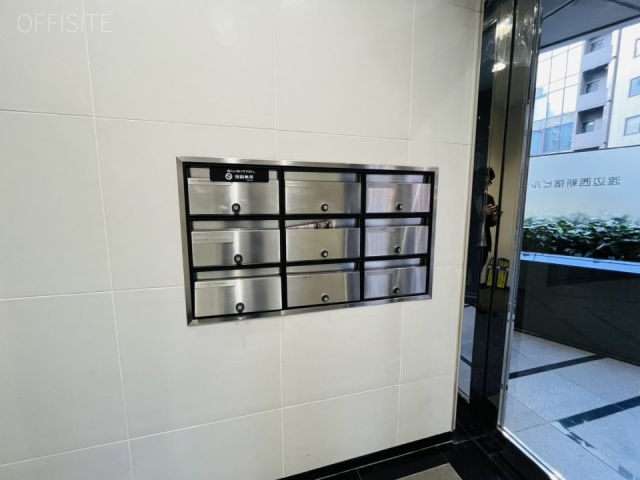 渡辺西新宿ビル　エントランス