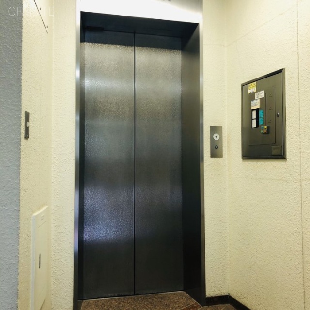 銀座シルクビル エレベーター