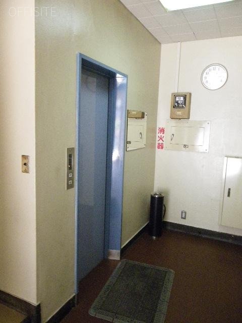 新居ビル 画像