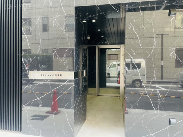 Ethica小伝馬町　オフィスビル出入口