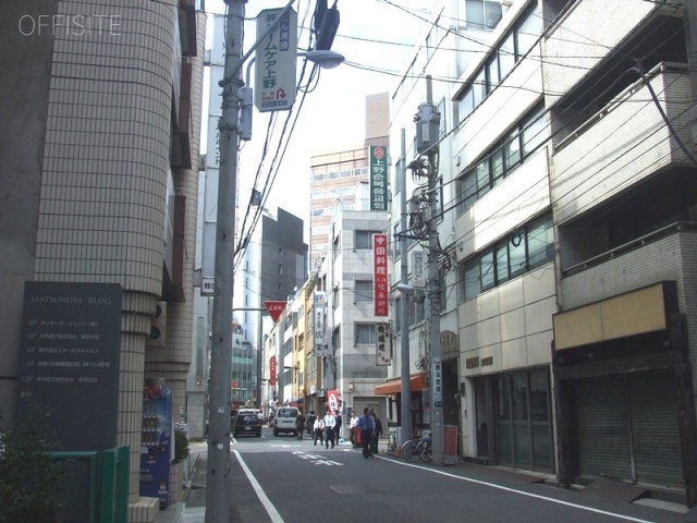 龍田ビル ビル前面道路