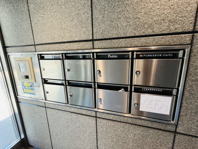 ポワソンブルービル エントランス