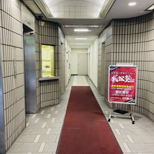 第一はせ川ビル エントランス