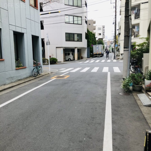 MASAビル ビル前面道路