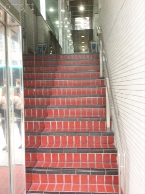 MTエステートビル エントランス