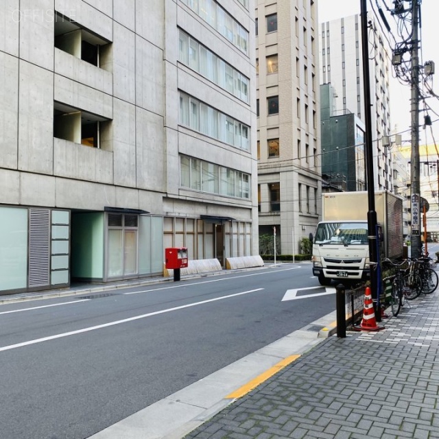 デュープレックス銀座タワー8/14　前面道路