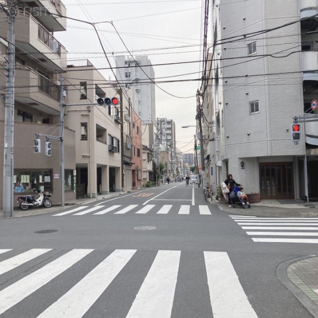 シャリエ三ノ輪 前面道路