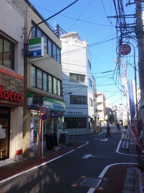 ビーバーズ高田馬場ビル ビル周辺道路