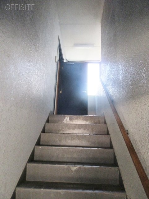 三泉社ビル 画像