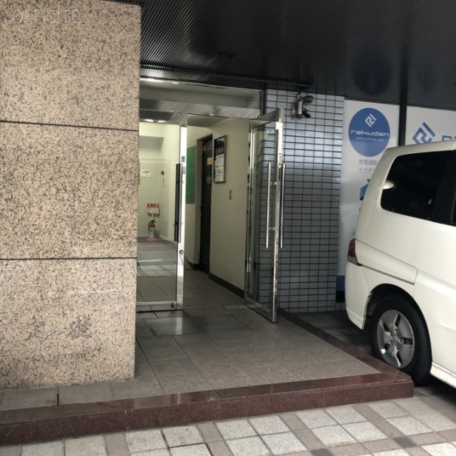 池三ビル エントランス