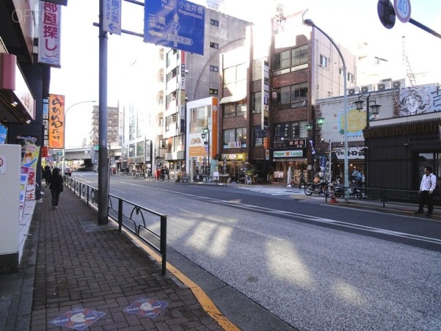 朝日生命武蔵野ビル ビル前面道路