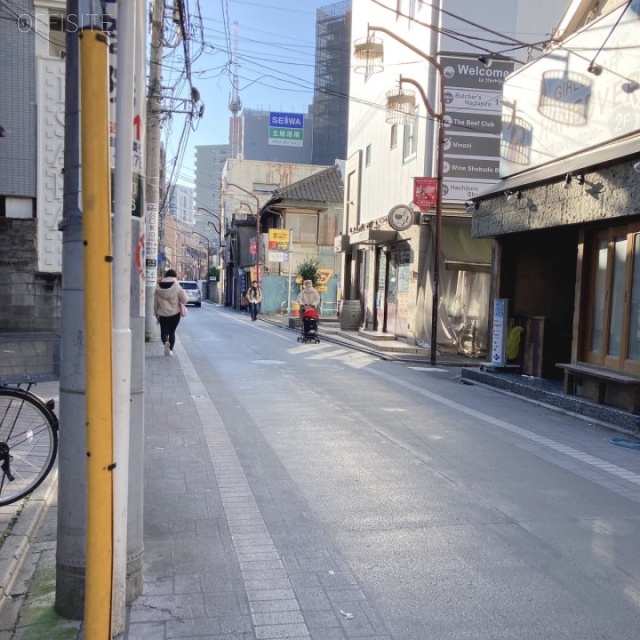 サラトガビル 前面道路