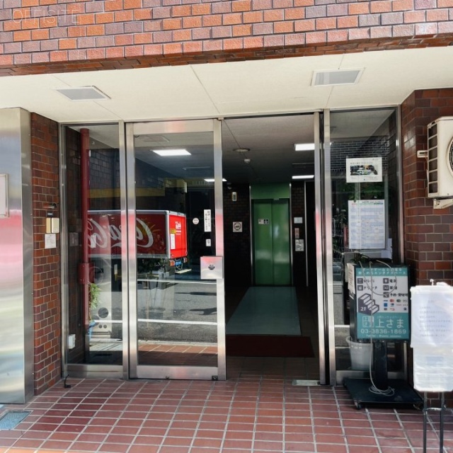 黒門町ビル オフィスビル出入口