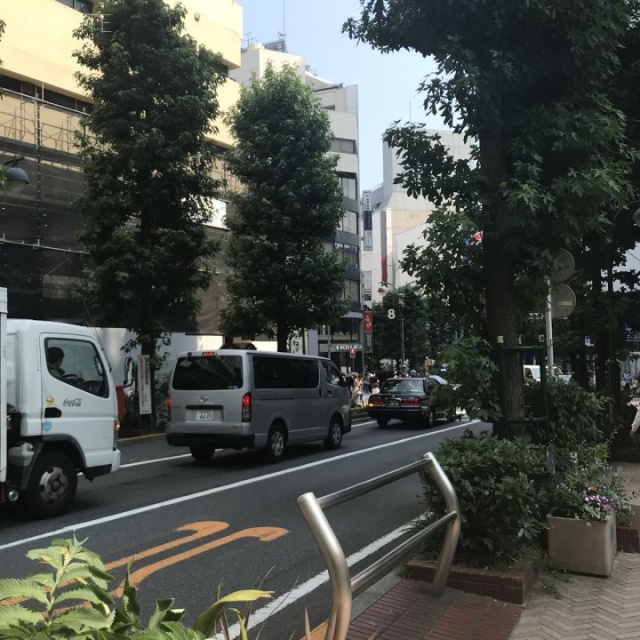 ヒューリック渋谷公園通りビル ビル前面道路