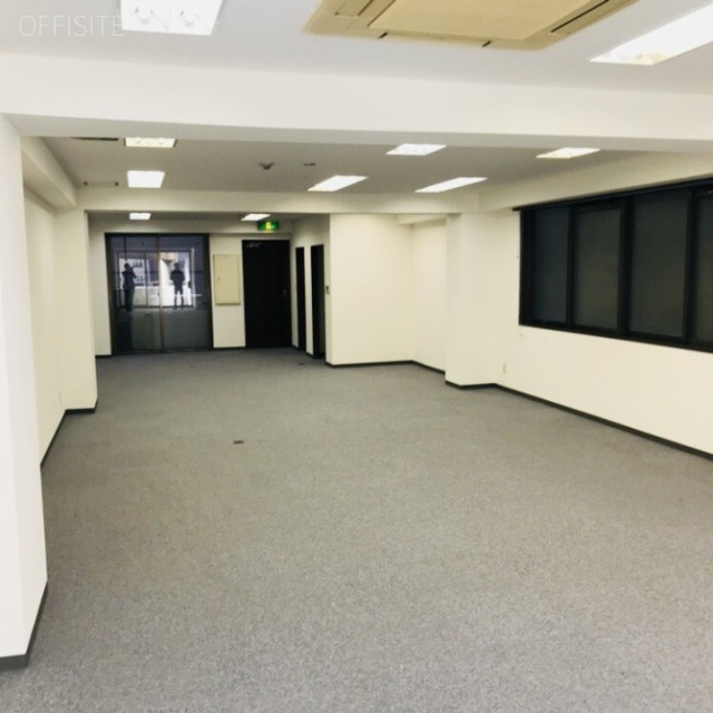 シウトウビル 室内