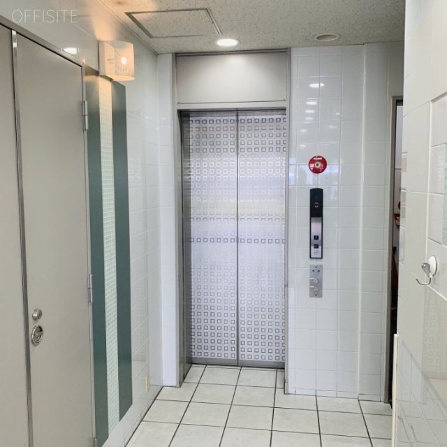 新正堂本店ビル エレベーター