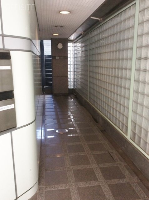 S&Uビル エントランスホール