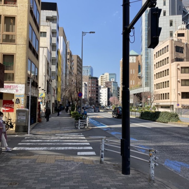 ベルザ恵比寿 ビル前面道路
