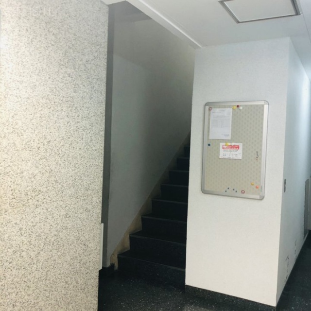 喜助神田西口ビル エントランス
