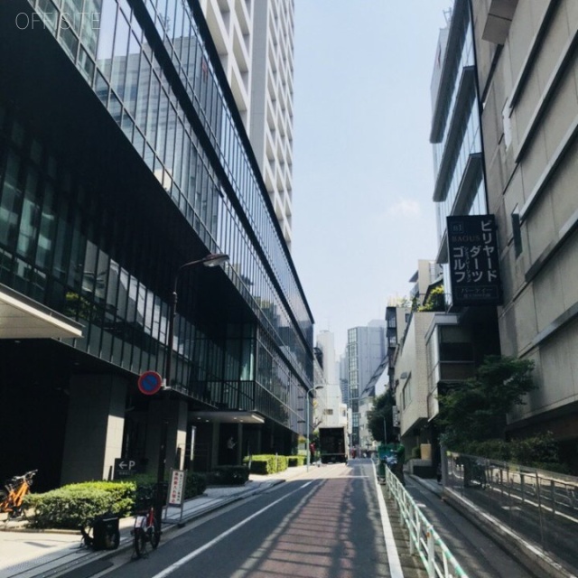 カレイド渋谷宮益坂 ビル前面道路