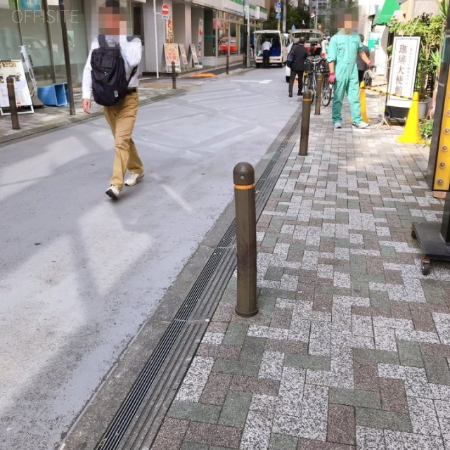 虎ノ門第1ビル ビル前面道路