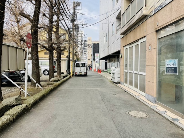 ベルファース浅草ビル　前面道路