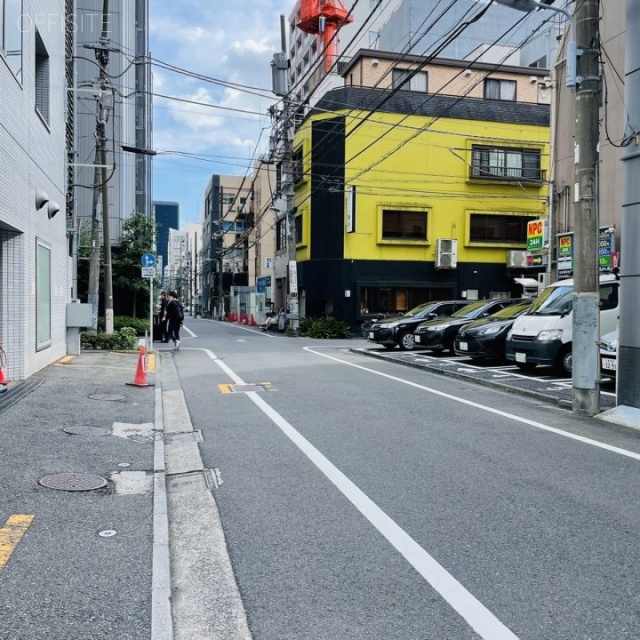 成吉思汗(ジンギスカン)ビル 前面道路