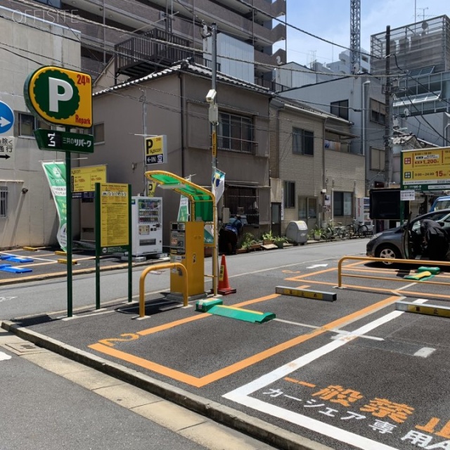 タカハシビル 付近にコインパーキングあり