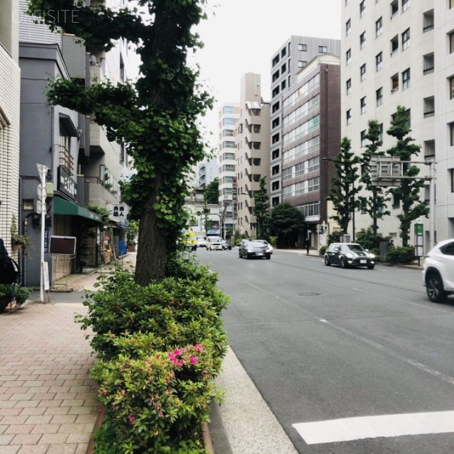 アイアンビル ビル前面道路 水天宮通り