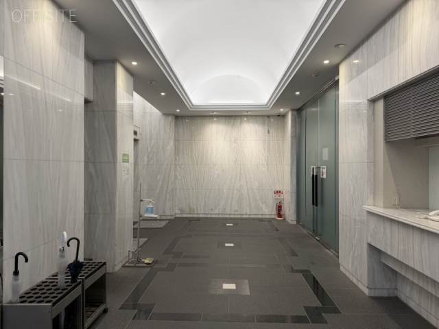 中央法規ビル　エントランス