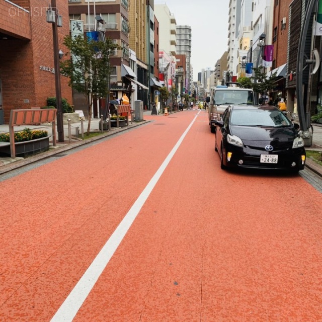 二宮デンボウビル ビル前面道路