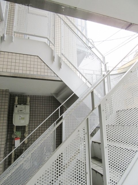 TZビル エントランス
