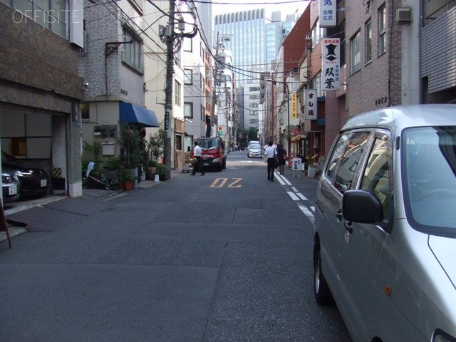 やまかわビル ビル前面道路