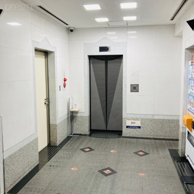 GINZA ONEビル エレベーターホール