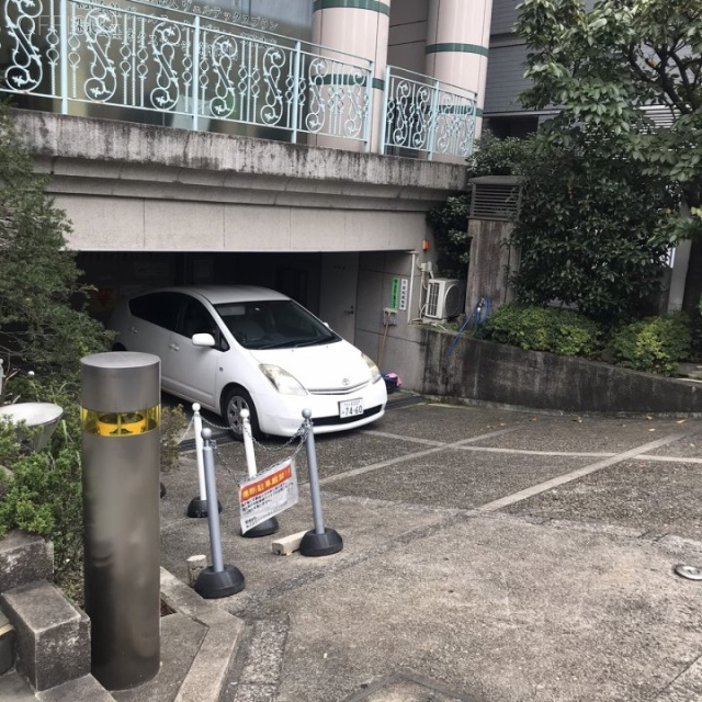 バルビゾン87 駐車場