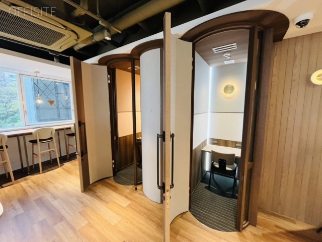 NOW/HERE新宿四谷 エントランス