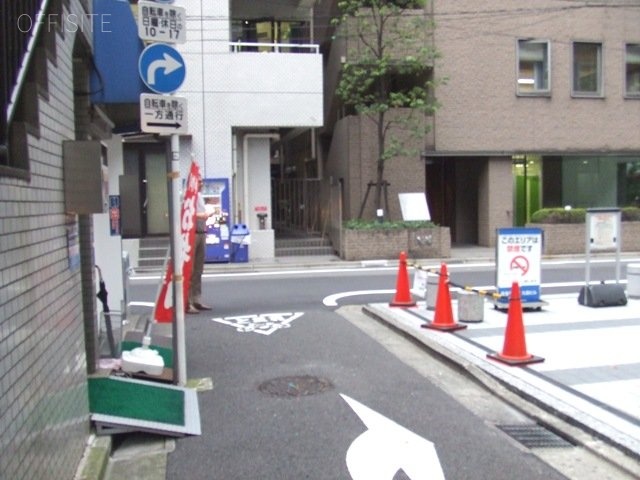 カサイビルⅡ ビル前面道路