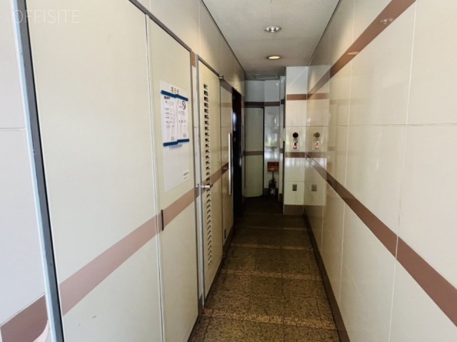 第2名和ビル　エントランス