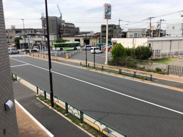 オフィスKAMAYA 前面道路