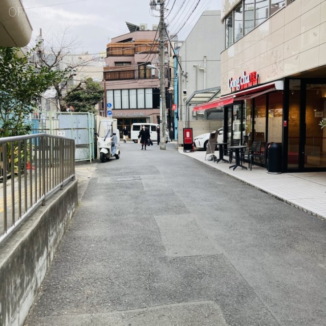 神宮前堺ビル ビル前面道路