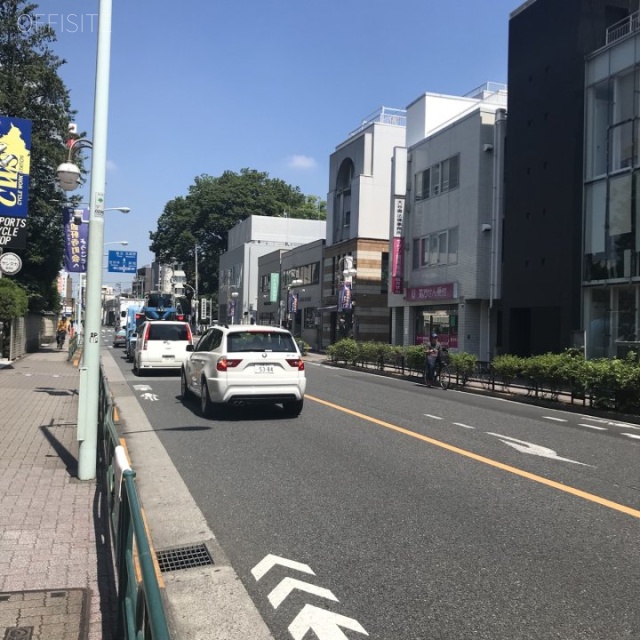 吉祥寺東興ビル ビル前面道路