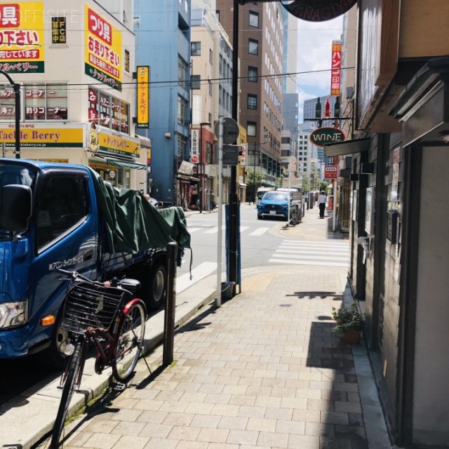 神田KIビル ビル前面道路