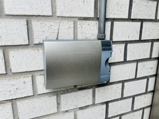紅萌(こうほう)ビル　機械警備