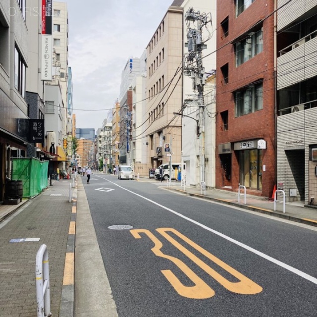 橋立ビル ビル前面道路