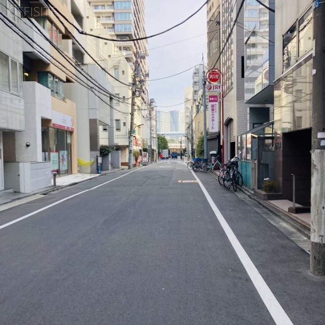 三宅屋ビル 前面道路