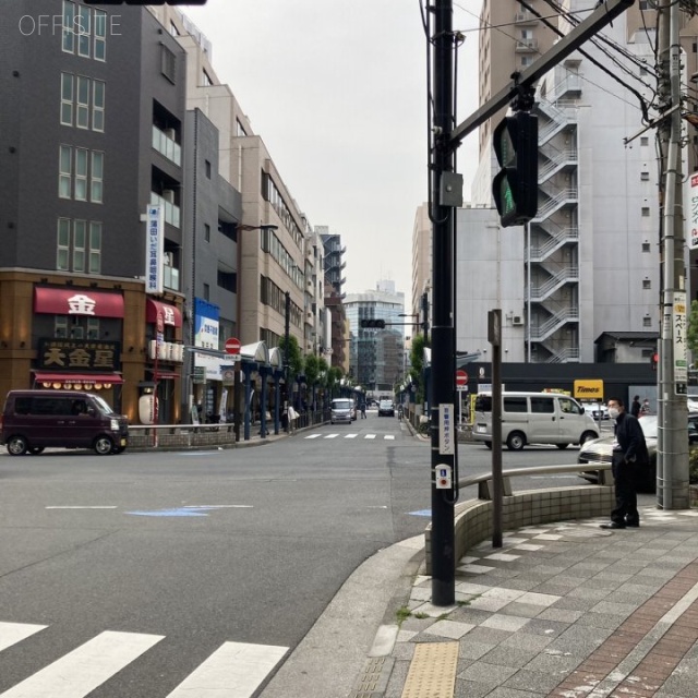 蒲田4丁目ビル ビル前面道路