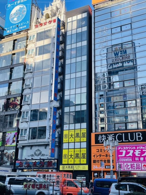 新宿 CENTER COURT 外観