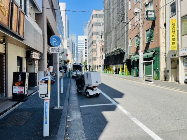 ヤサカ八丁堀ビル　前面道路