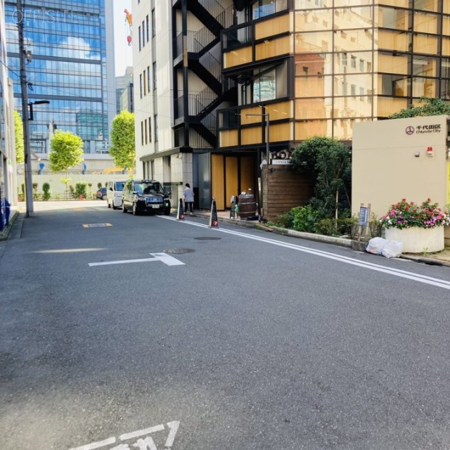 長谷川ビル 前面道路